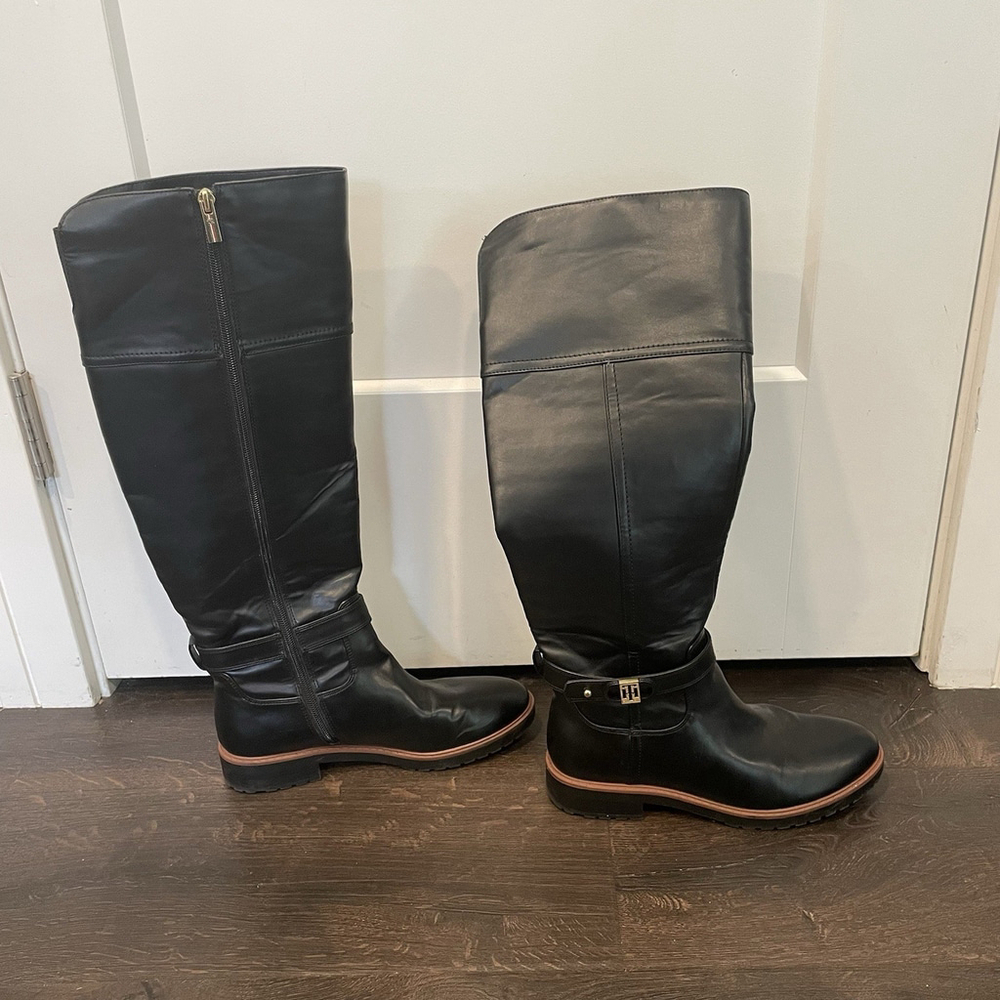 Tommy Hilfiger Felvia Lug Bottom Riding Boots Size 8 Women’s - Picture 6 of 16